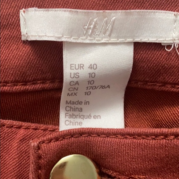 2/25$ 🍁H&M skinny pants🍁 - Picture 5 of 5